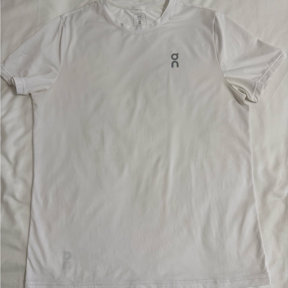 On Running Men's White Short Sleeve Tee